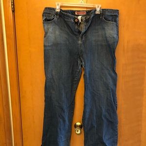 Gap Essential Fit Bootcut Jeans. Size 20.
